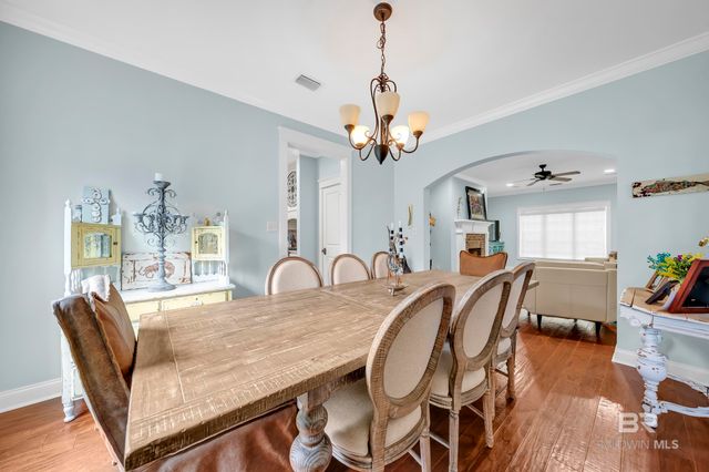 7 Bienville Avenue, Mobile, AL 36606