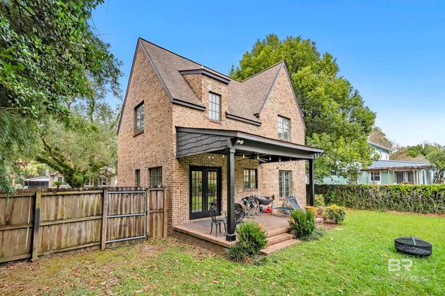 7 Bienville Avenue, Mobile, AL 36606