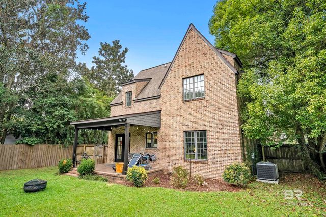 7 Bienville Avenue, Mobile, AL 36606