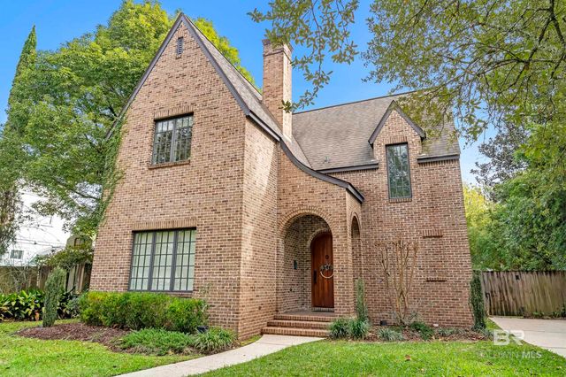 7 Bienville Avenue, Mobile, AL 36606