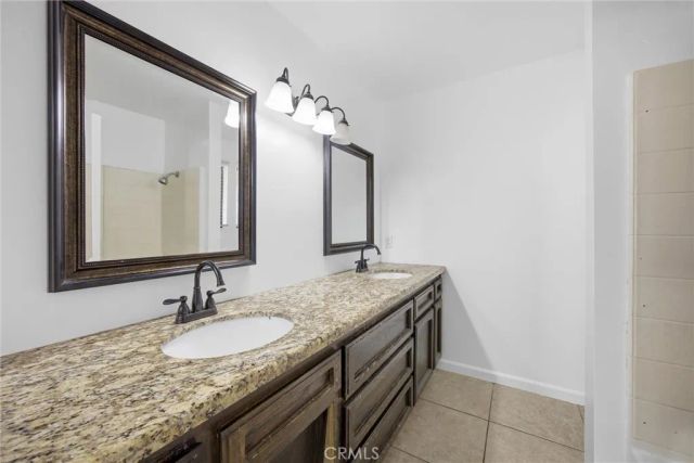 11513 Jenlee, Bakersfield, CA 93312