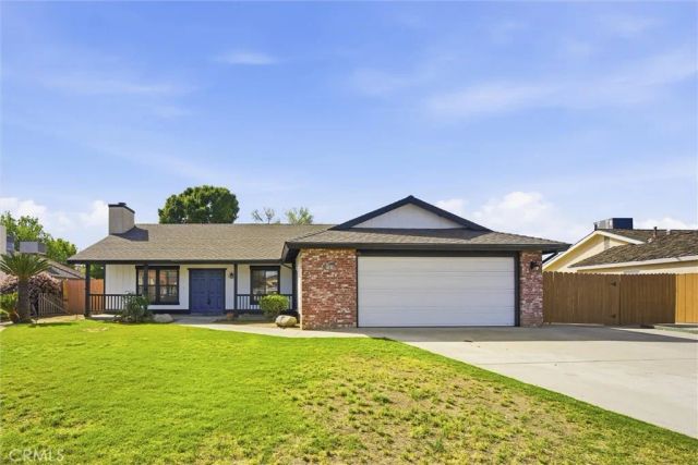 11513 Jenlee, Bakersfield, CA 93312