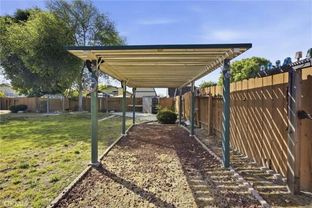 11513 Jenlee, Bakersfield, CA 93312