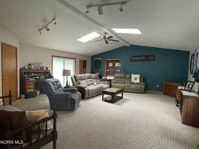 207 Stauffer Drive, Edgerton, OH 43517