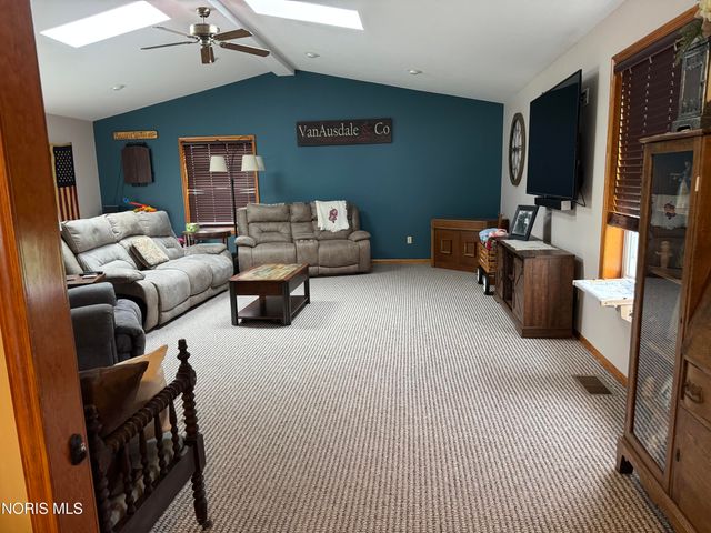 207 Stauffer Drive, Edgerton, OH 43517