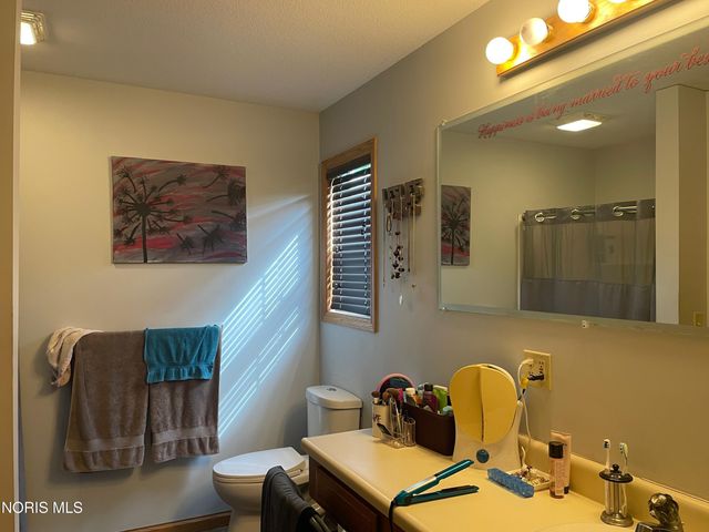 207 Stauffer Drive, Edgerton, OH 43517