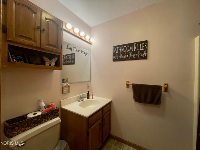 207 Stauffer Drive, Edgerton, OH 43517