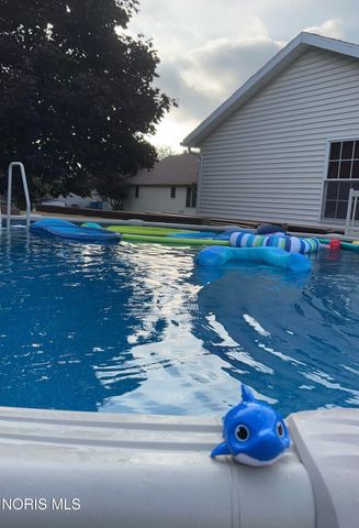 207 Stauffer Drive, Edgerton, OH 43517