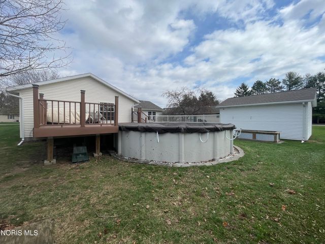 207 Stauffer Drive, Edgerton, OH 43517