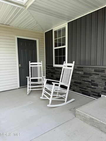 207 Stauffer Drive, Edgerton, OH 43517