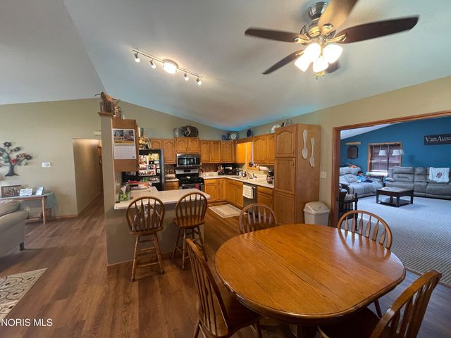 207 Stauffer Drive, Edgerton, OH 43517