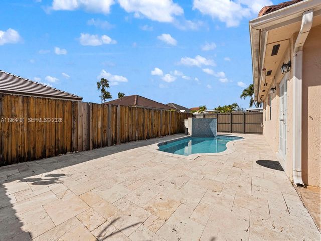 4962 SW 143rd Ave, Miami, FL 33175