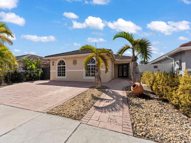 4962 SW 143rd Ave, Miami, FL 33175