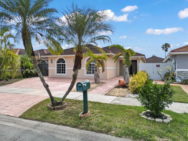4962 SW 143rd Ave, Miami, FL 33175