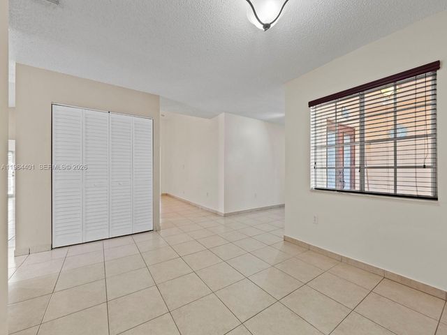 4962 SW 143rd Ave, Miami, FL 33175