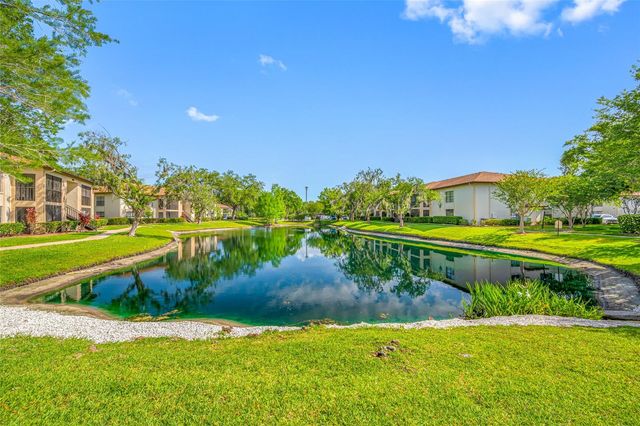 3301 CRYSTAL COURT E D, Palm Harbor, FL 34685