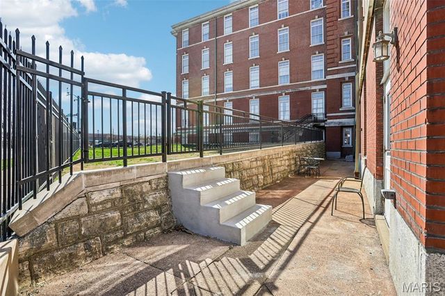 1515 Lafayette Avenue 114, St Louis, MO 63104