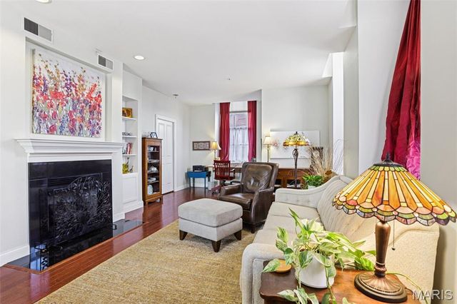1515 Lafayette Avenue 114, St Louis, MO 63104