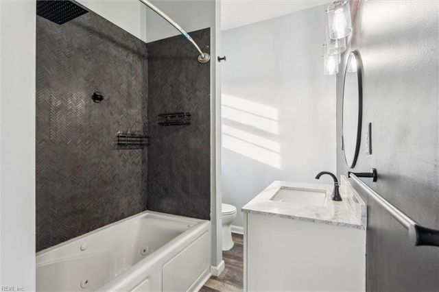 1241 N River DR, Chesapeake, VA 23323