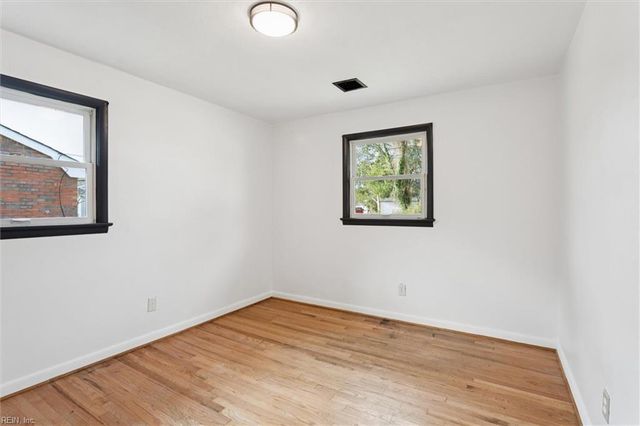 1241 N River DR, Chesapeake, VA 23323