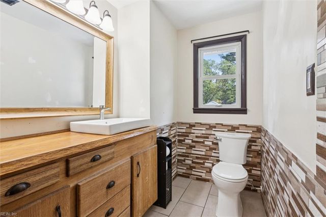 1241 N River DR, Chesapeake, VA 23323