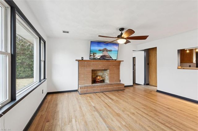 1241 N River DR, Chesapeake, VA 23323