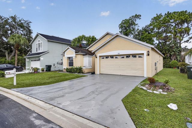 120 Paddock Lane, Greenacres, FL 33413