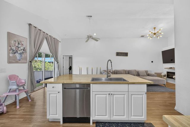 120 Paddock Lane, Greenacres, FL 33413