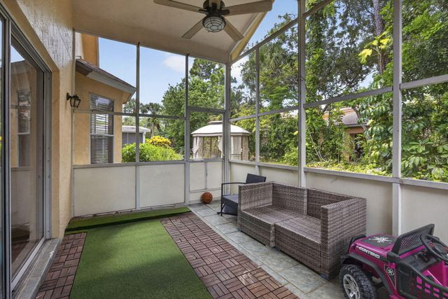 120 Paddock Lane, Greenacres, FL 33413
