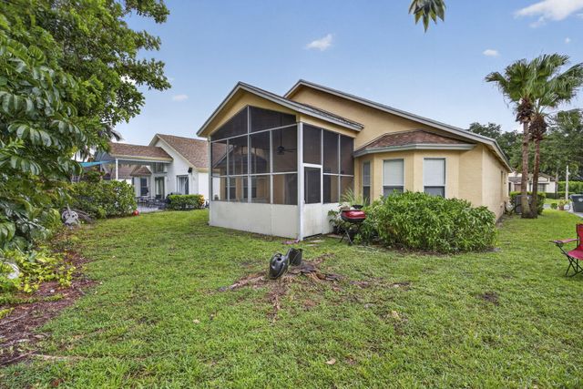 120 Paddock Lane, Greenacres, FL 33413