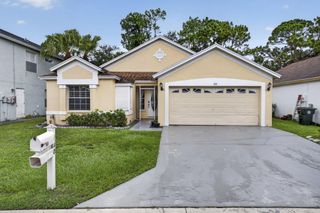 120 Paddock Lane, Greenacres, FL 33413