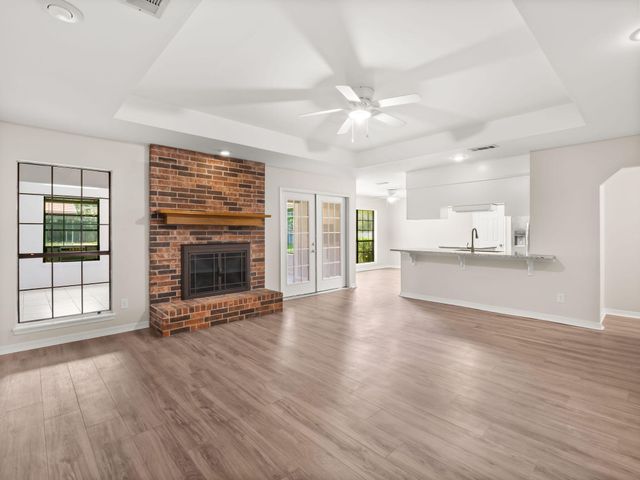 211 Colony Park, Leesville, LA 71446
