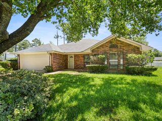 211 Colony Park, Leesville, LA 71446