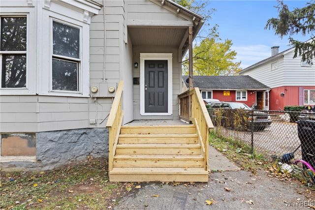 1361 North Avenue, Niagara Falls, NY 14305