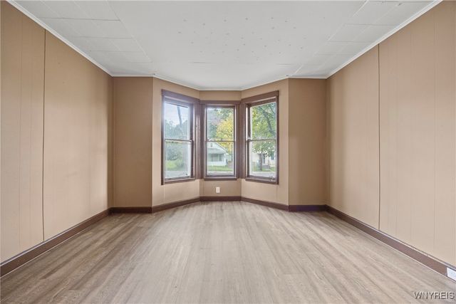 1361 North Avenue, Niagara Falls, NY 14305