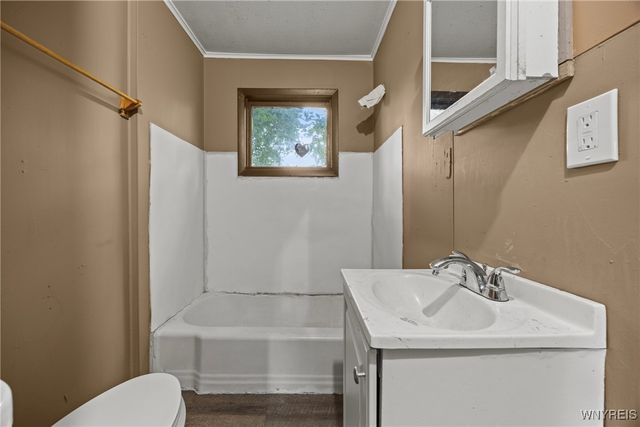 1361 North Avenue, Niagara Falls, NY 14305