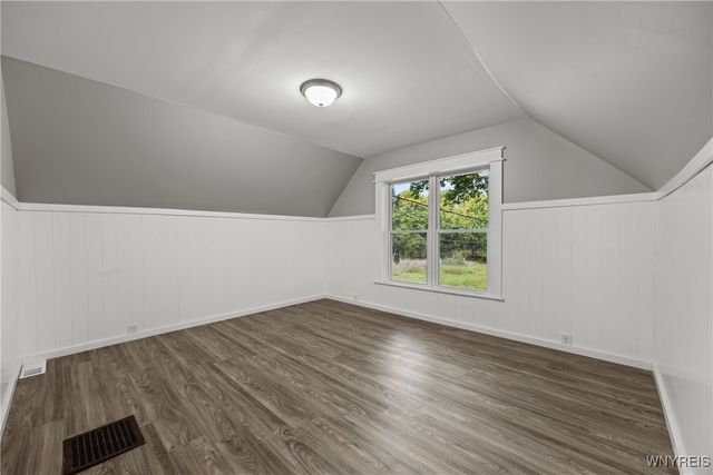 1361 North Avenue, Niagara Falls, NY 14305