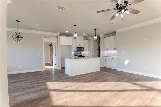 9209 Parkview Circle, Tolar, TX 76476