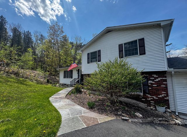 131 Pine Circle, Bennington, VT 05201