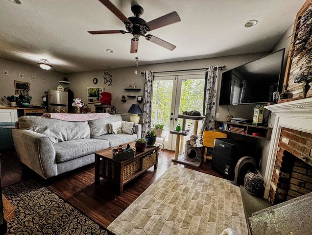 131 Pine Circle, Bennington, VT 05201