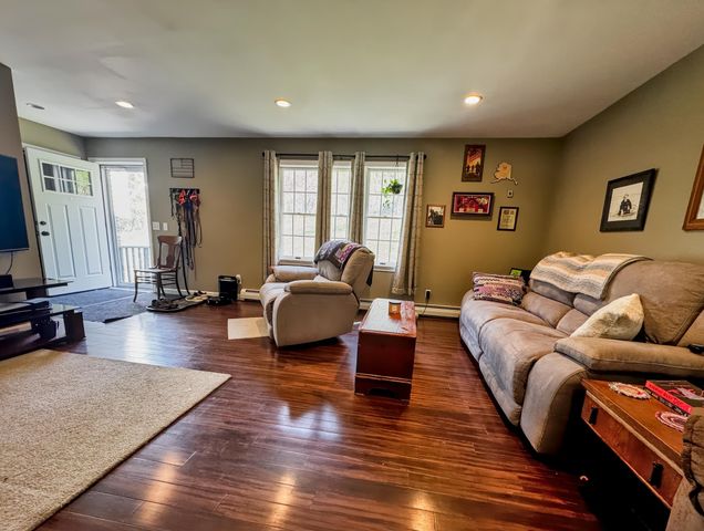131 Pine Circle, Bennington, VT 05201
