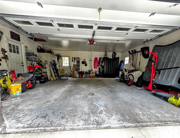 131 Pine Circle, Bennington, VT 05201