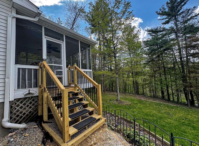 131 Pine Circle, Bennington, VT 05201