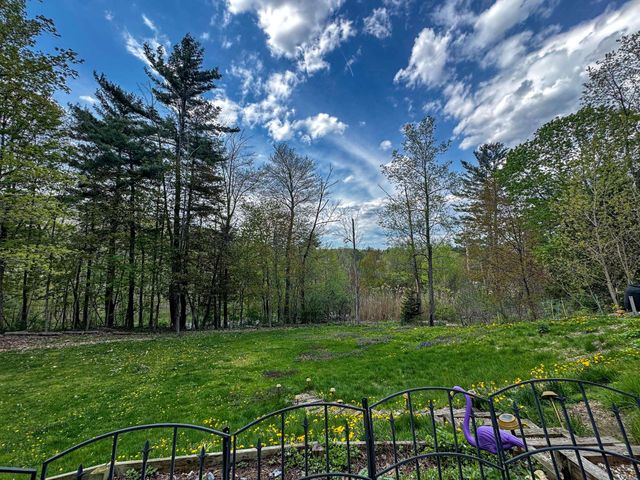 131 Pine Circle, Bennington, VT 05201