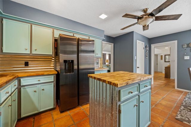 3743 Rocky Woods Drive, Kingwood, TX 77339