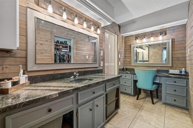 3743 Rocky Woods Drive, Kingwood, TX 77339