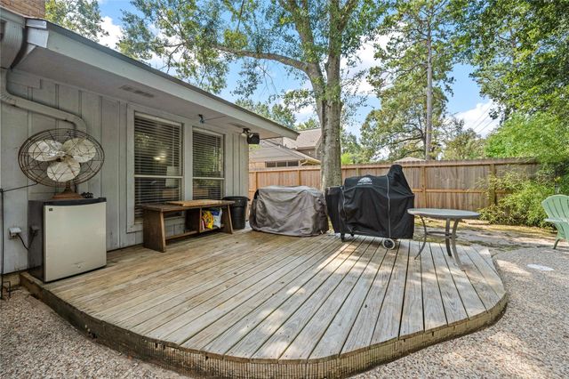 3743 Rocky Woods Drive, Kingwood, TX 77339