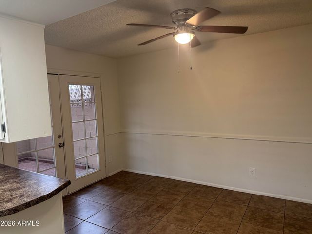 6733 N 44TH Avenue, Glendale, AZ 85301