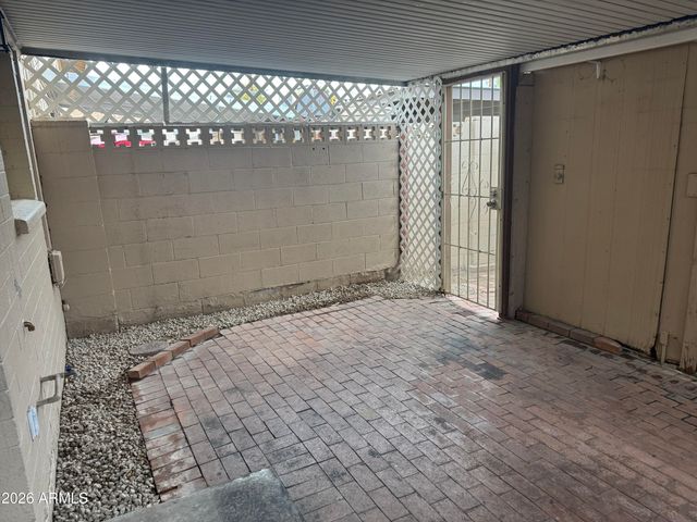 6733 N 44TH Avenue, Glendale, AZ 85301