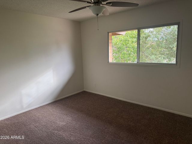 6733 N 44TH Avenue, Glendale, AZ 85301